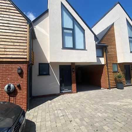 Villa Kings Mile House Canterbury Esterno foto